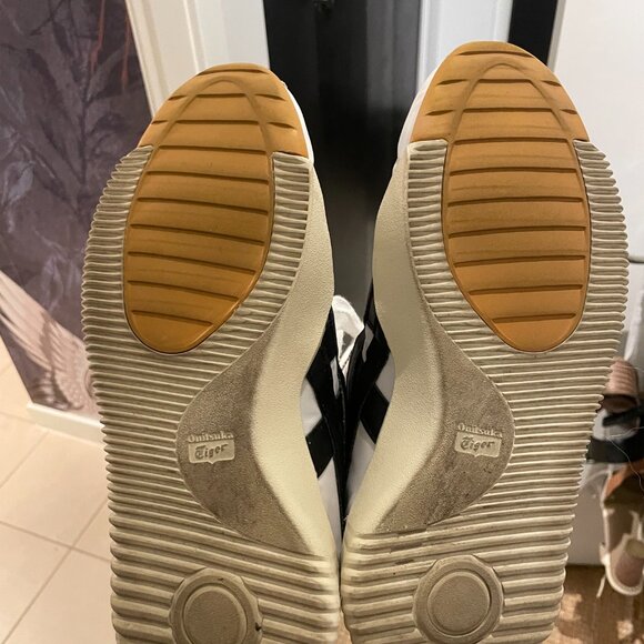 Onitsuka Tiger ACROMOUNT - Men 8 / Women 9.5 - Picture 8 of 9